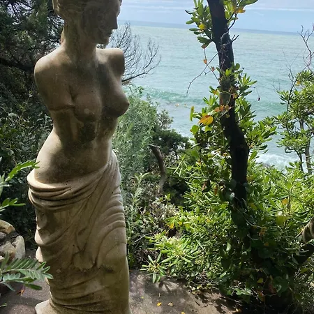 2-bedroom Tuscan Seafront - Private Seafront And Access To The Sea דירה *