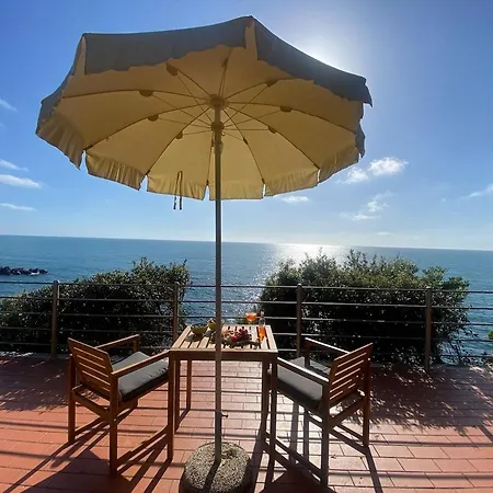2-bedroom Tuscan Seafront - Private Seafront And Access To The Sea *