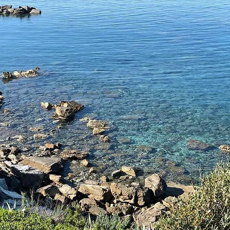2-bedroom Tuscan Seafront - Private Seafront And Access To The Sea
